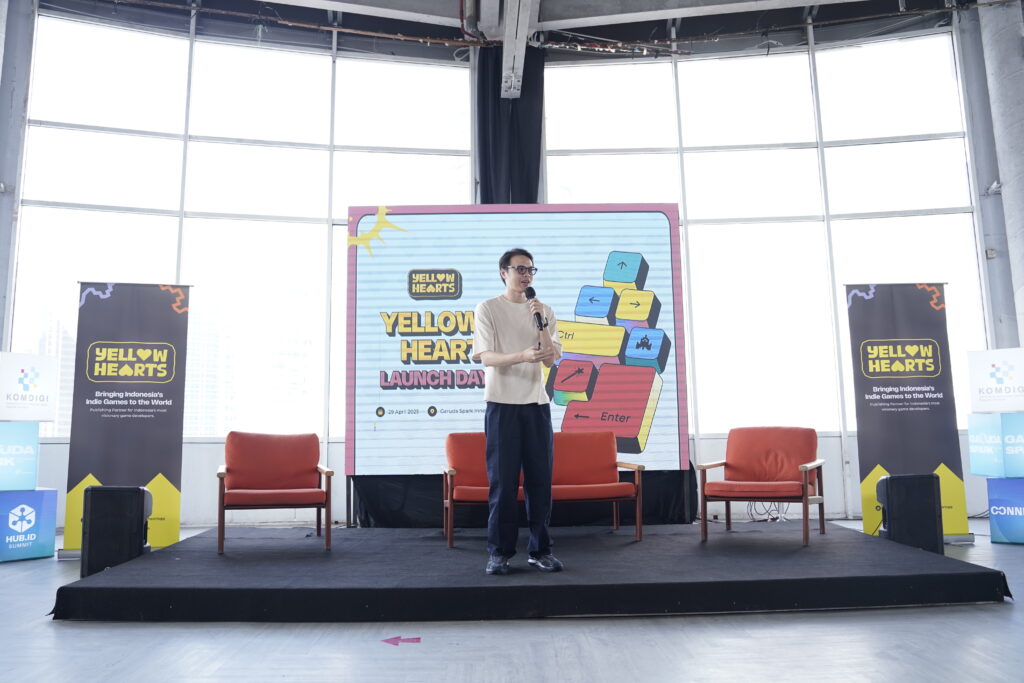 Brian Chuang as Yellow Hearts Head of Publishing talking
